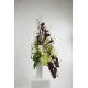 Vase Blanc - Bouquet Orchidée. Rose. Arum. Baie - Pourpre. Blanc