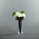 Coupe M clear - Arrangement roses white, Skimmia