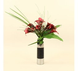 Bouquet - Arum rouge. feuille monstera